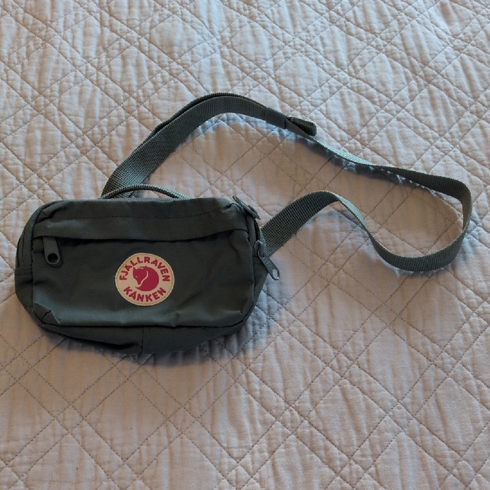 Fjallraven Kånken Green Crossbody Bag